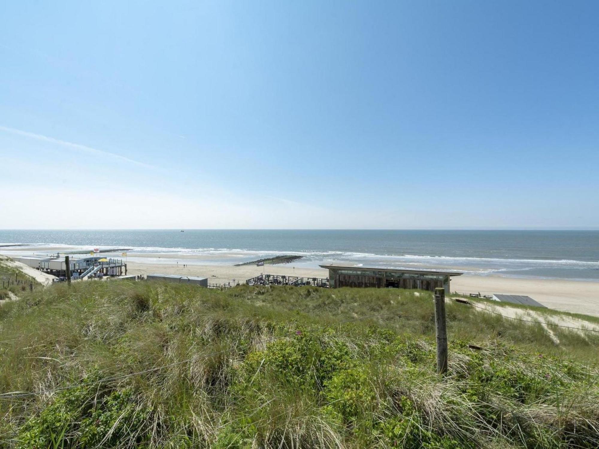 Alluring Seaside Holiday Home Callantsoog Exterior photo